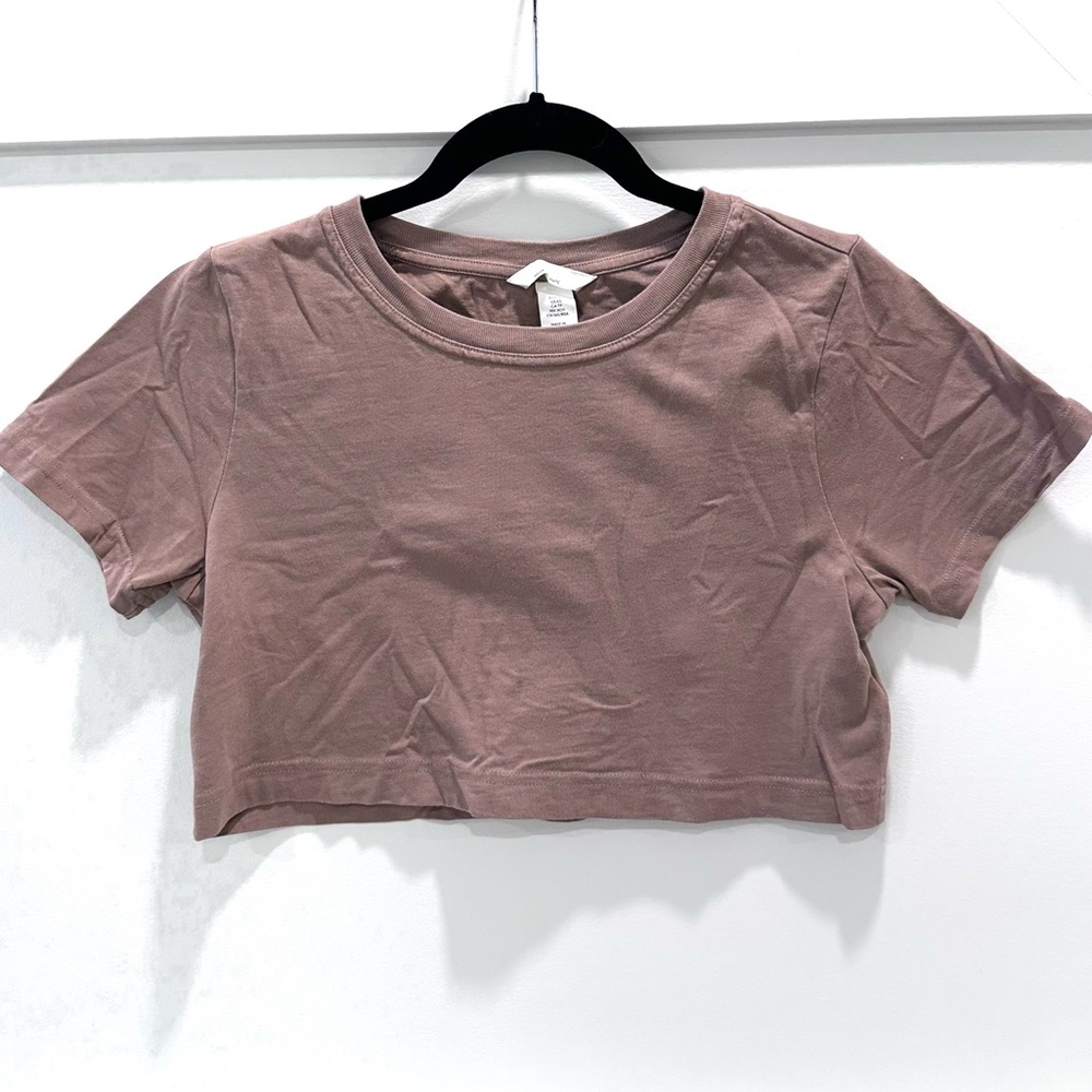 H&M Mama cropped tee